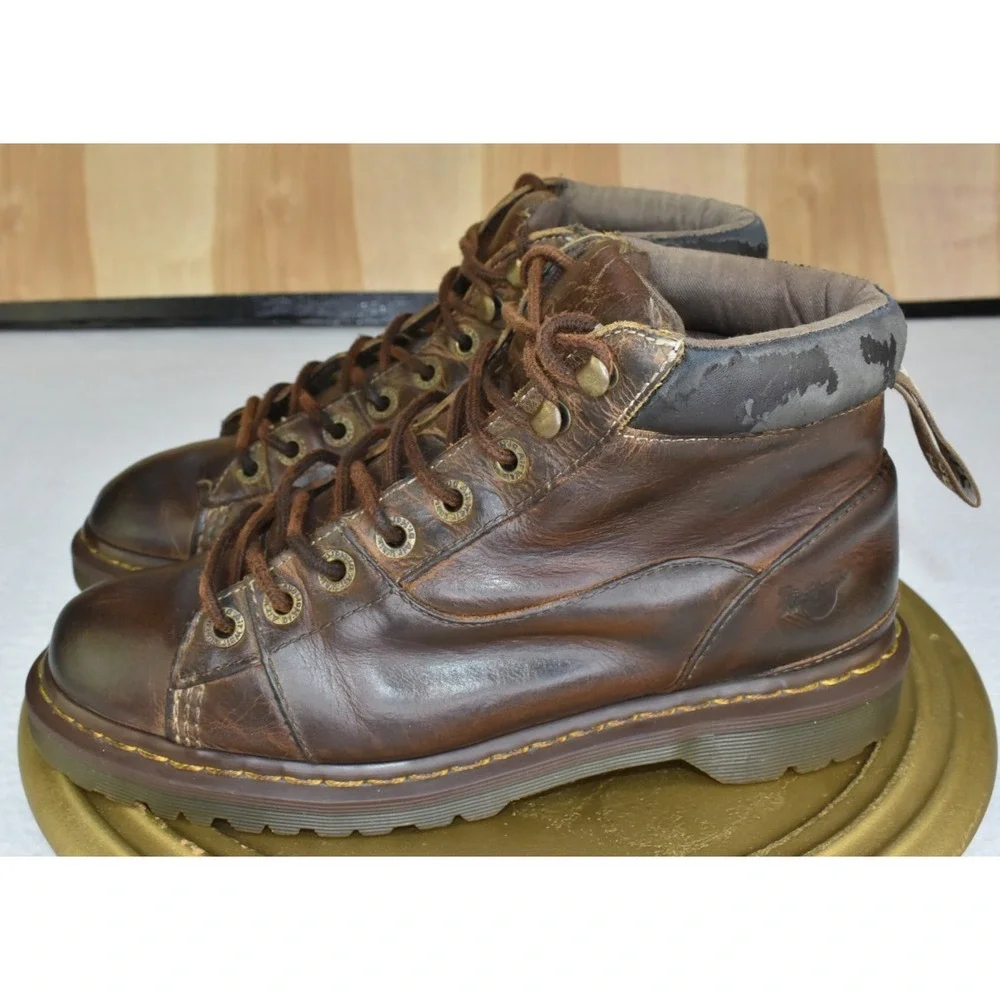Dr. Martens Alderton Men Boots Size 9 Brown Leather  Work Distressed Chunky Sole